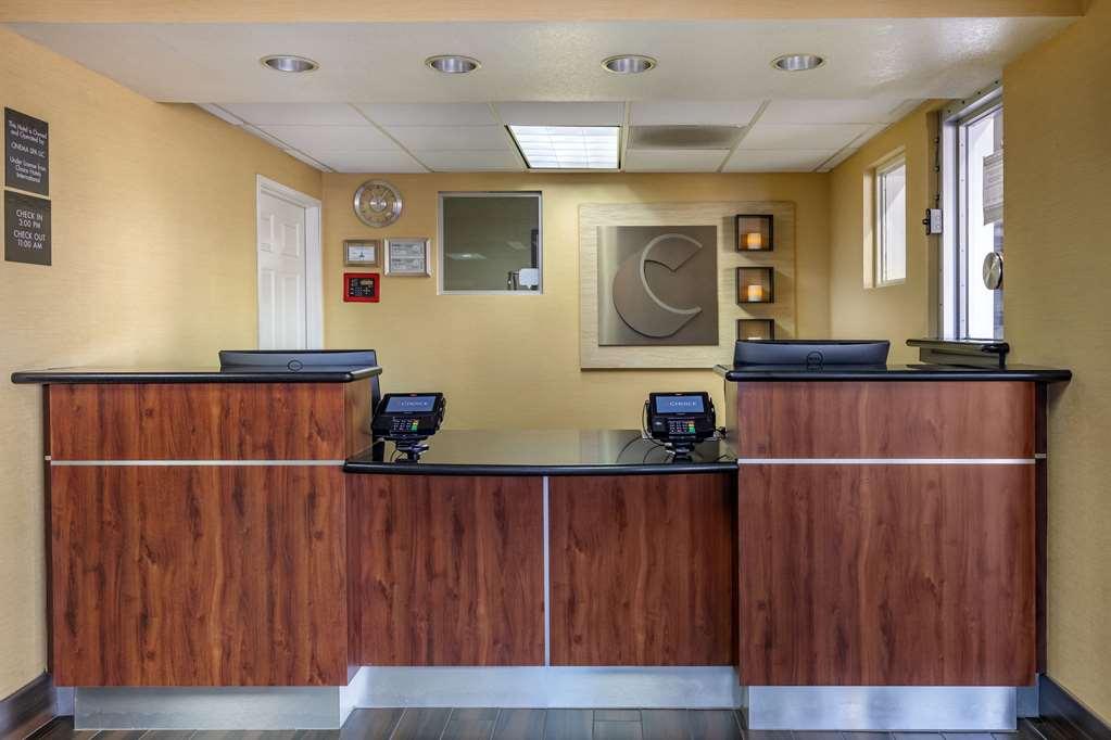 Comfort Inn & Suites Near Universal - N Hollywood - Burbank Los Angeles Interior photo